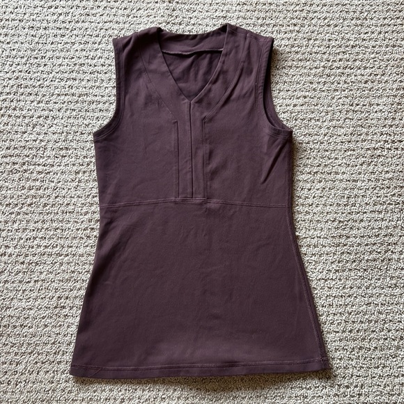 lululemon athletica Tops - Lululemon workout top tank shirt great shape sleeveless yoga workout running